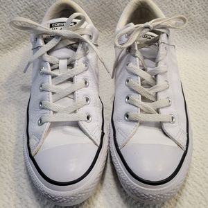 Converse Chuck Taylor Allstar Lo leather sneaker-white size 8 men's, 10 womens